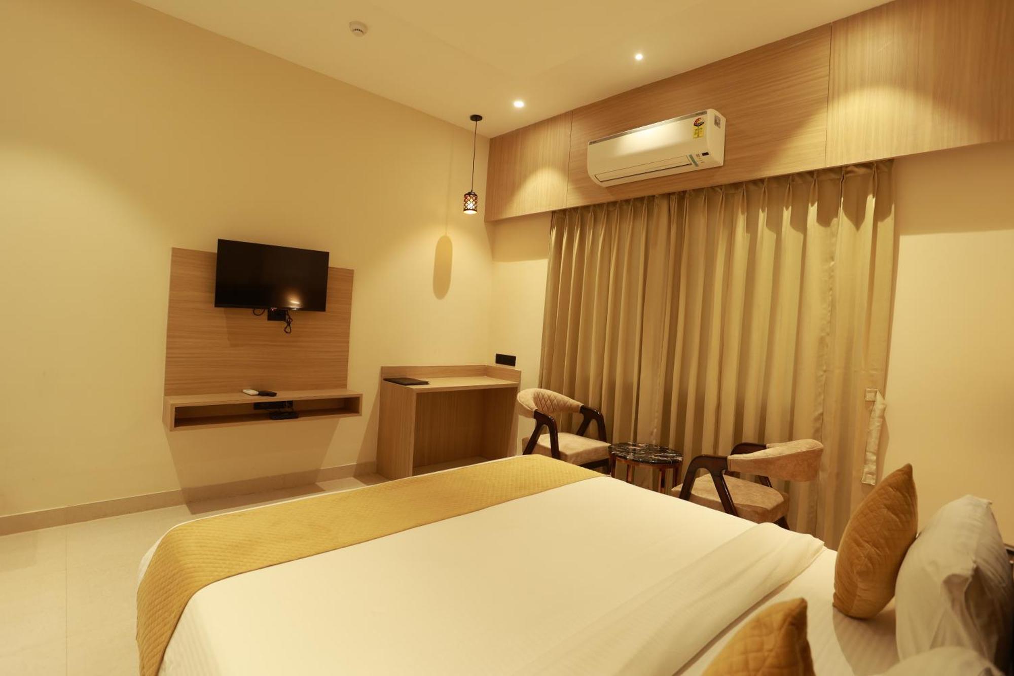 Hotel Taviral Regency Udajpur Zewnętrze zdjęcie