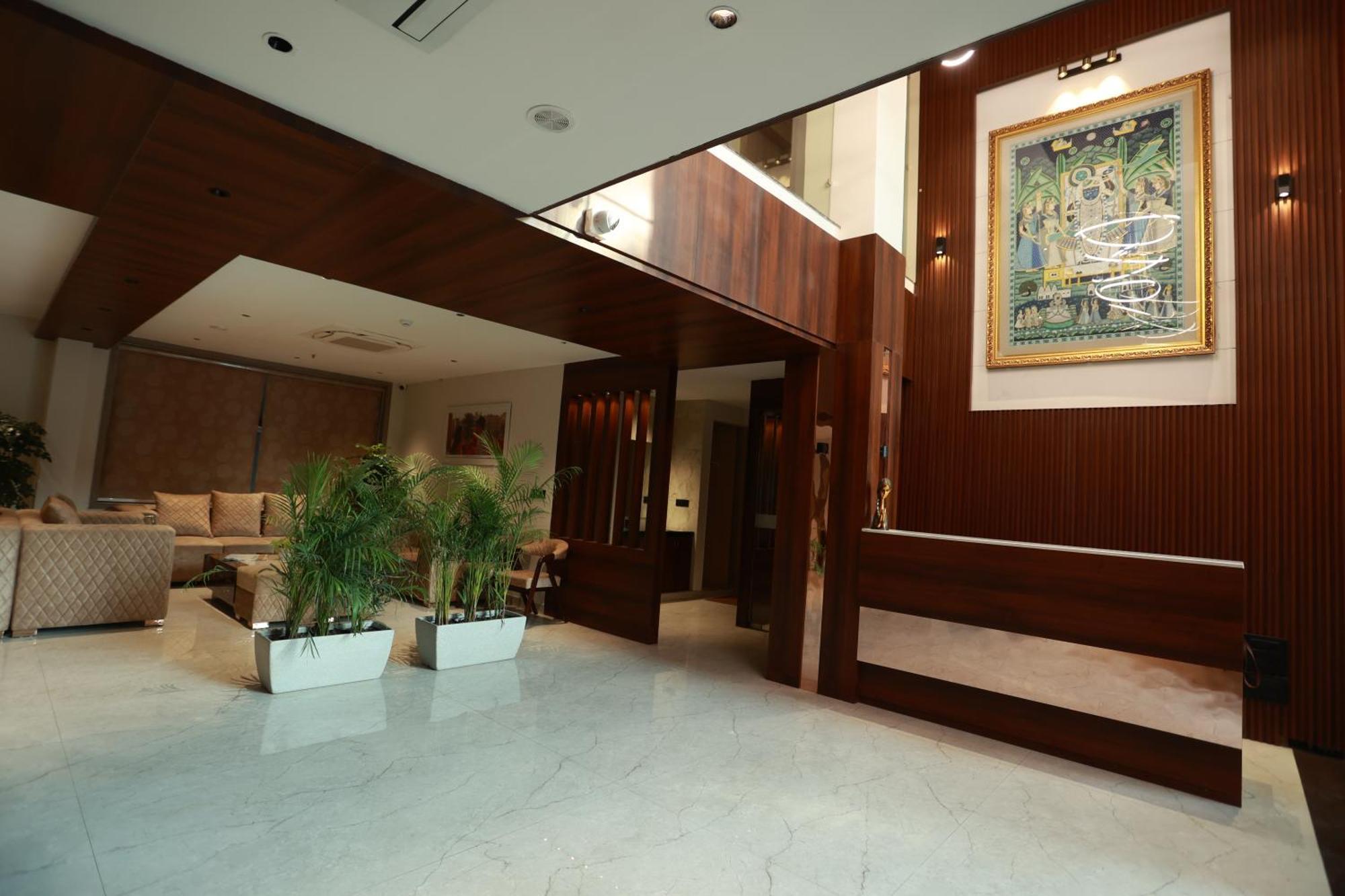 Hotel Taviral Regency Udajpur Zewnętrze zdjęcie